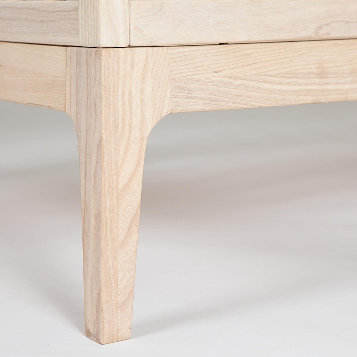 Babybett KERA in Esche mit Aufsatz Round-Sockelfuß Pure