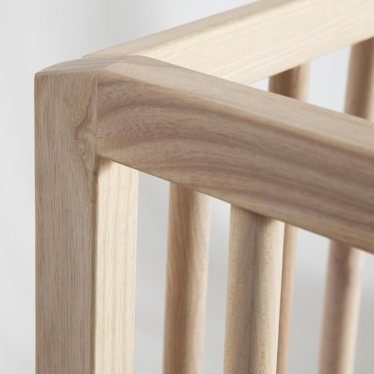 Babybett KERA in Esche mit Aufsatz Straight-Sockelfuß Pure