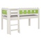 Halbhohes Bett Burg Leiterstiege DELUXE de Breuyn geweißt-grün