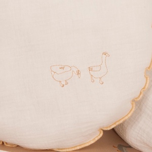 Kissen rund Mulltuchstoff DUCKS bestickt beige 30cm