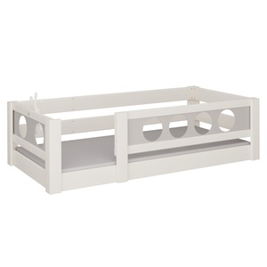 Niedriges Bett Pirat DELUXE de Breuyn geweißt-grau