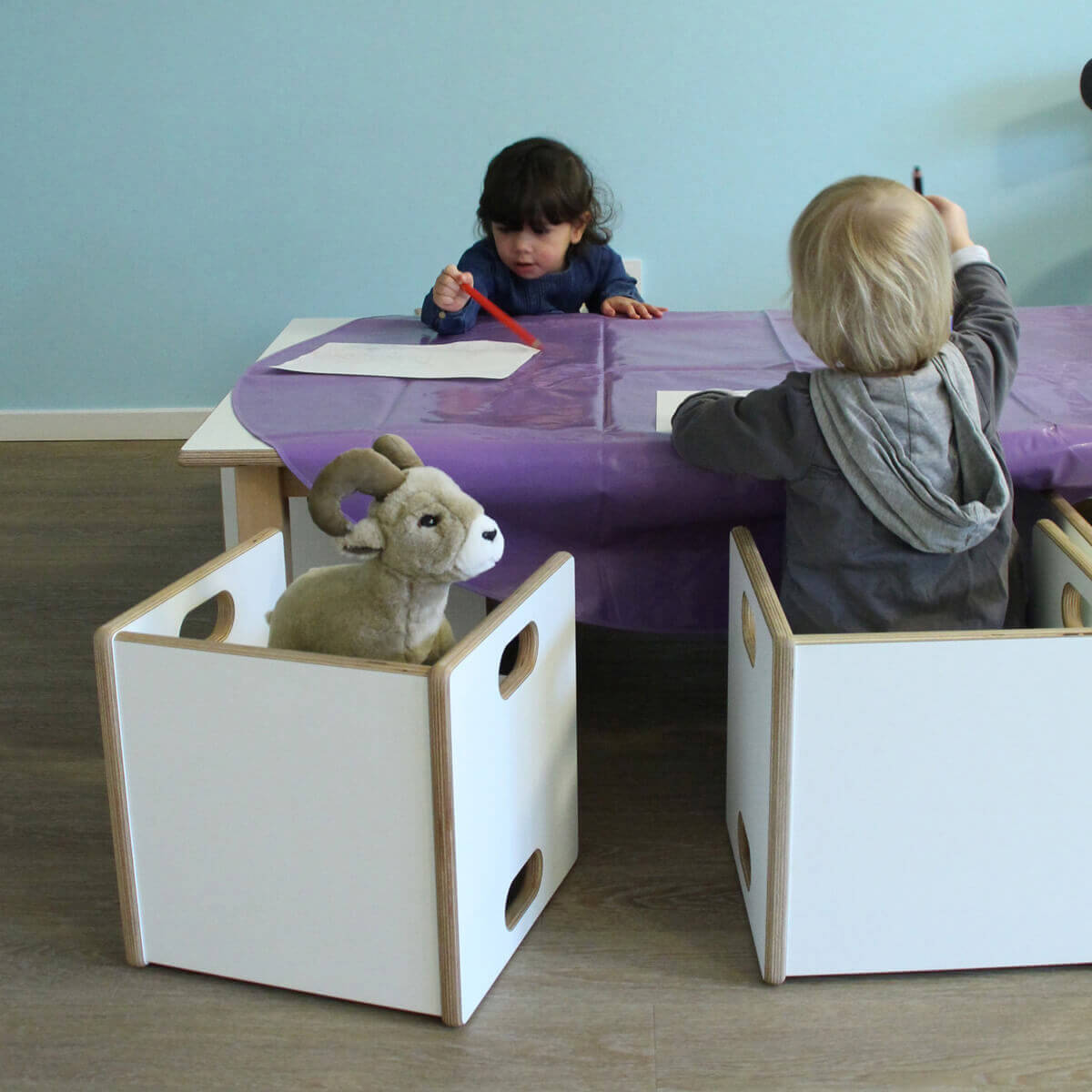 Wandelstuhl ZIGGY de Breuyn Multiplex Korpus weiß Sitz weiß